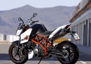 KTM 990 Super Duke R KTM 990 Super Duke R